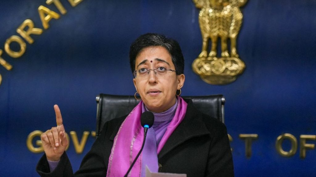 Delhi Election 2025 : AAP पर गहराया संकट? चुनाव से पहले CM आतिशी पर हुआ केस दर्ज