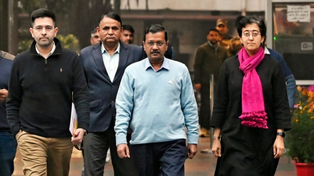 Delhi : MCD से हो सकती है AAP की विदाई! एक बार फिर केजरीवाल के साथ होगा खेला 