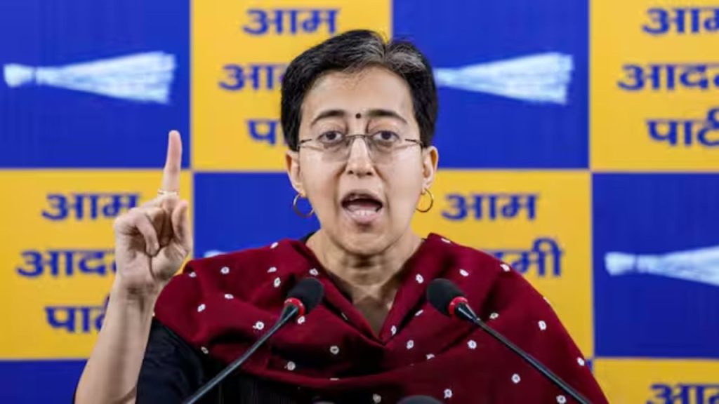 Atishi News : ‘8 मार्च याद है न….’ नेता प्रतिपक्ष आतिशी ने CM रेखा को भेजी एक चिट्ठी