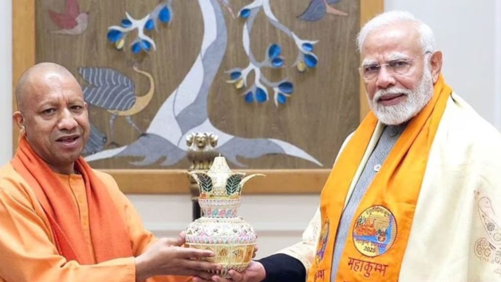 UP Politics : पीएम मोदी और सीएम योगी की हुई मुलाकात, कई अहम मुद्दों पर हुई चर्चा