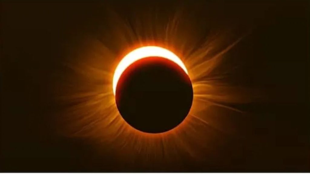 Surya Grahan 2025: शनि अमावस्या और सूर्य ग्रहण एक साथ, भूलकर भी न करें ये काम