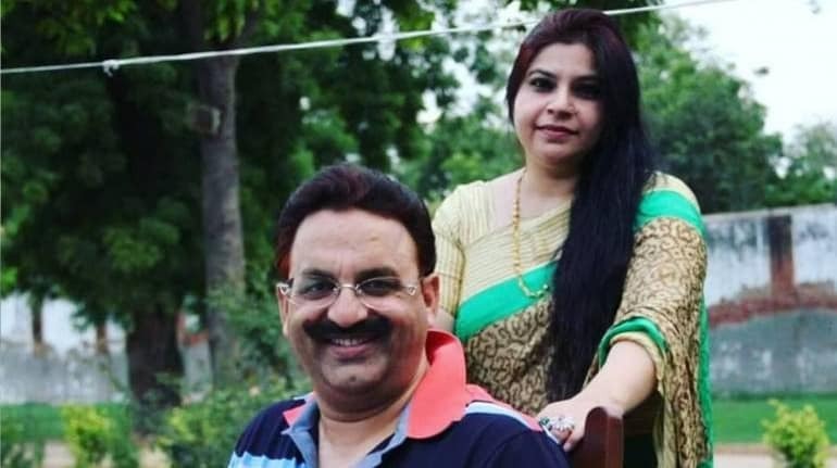 Mukhtar की बीबी लाओ,1 लाख का ईनाम पाओ…..’अफशां अंसारी’ को यूपी पुलिस ने घोषित किया भगोड़ा