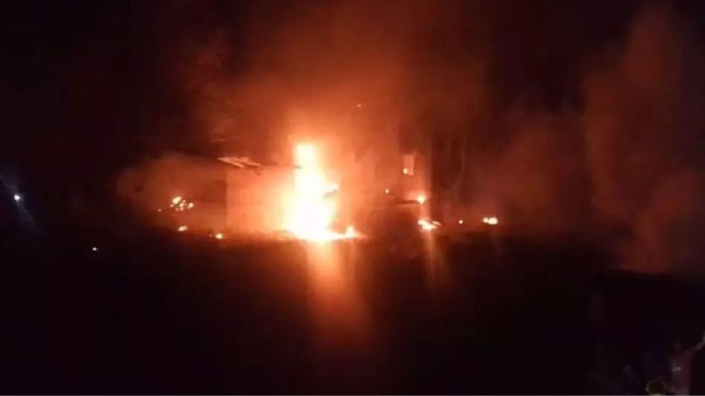 West Bengal Cylinder Blast : साउथ 24 परगना में बड़ा हादसा, विस्फोट में 4 बच्चों समेत 7 लोगों की मौत