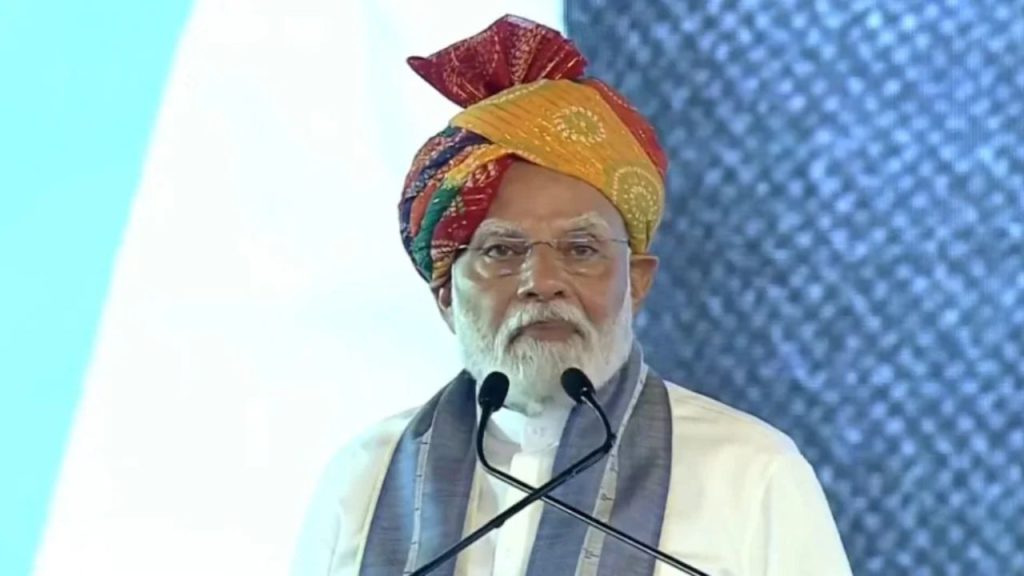 PM Modi: “कांग्रेस संविधान की भक्षक…” पीएम मोदी का कांग्रेस पर निशाना