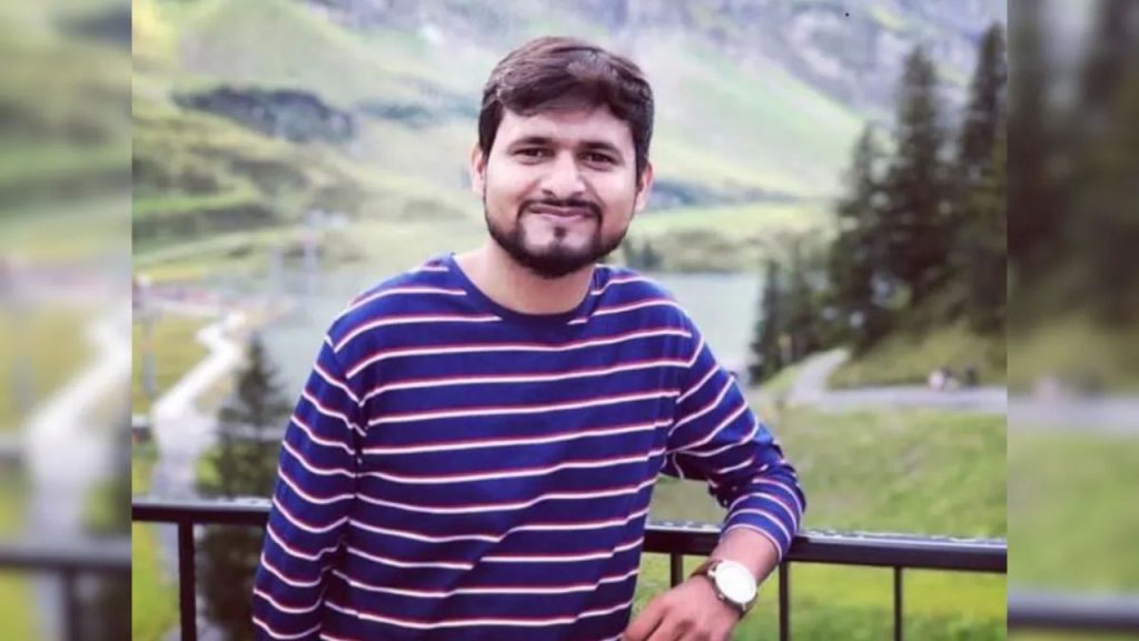 Pahalgam Terror Attack : पहलगाम आतंकी हमले में पत्नी के सामने की पति की हत्या, कहा ” जाकर अपनी सरकार को बता दों”