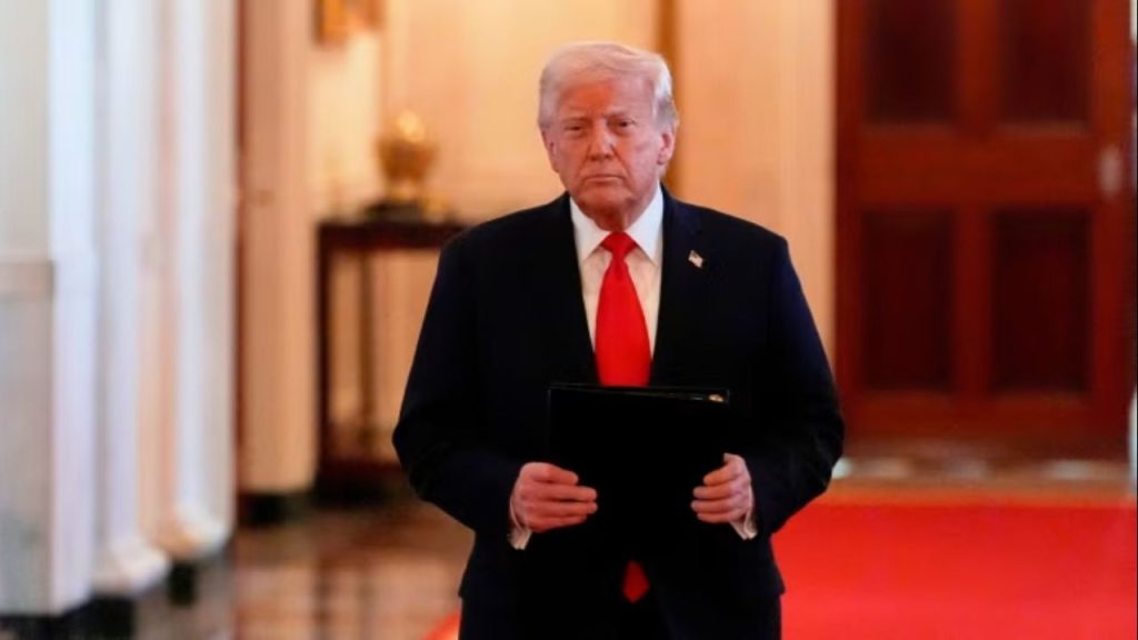 Donald Trump : सिटिजनशिप मामले पर उलटा पड़ा ट्रंप का पासा! अमेरिकी सुप्रीम कोर्ट ने लगाई फटकार