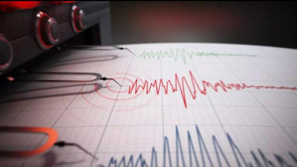 Jammu-Kashmir Earthquake : भूकंप के झटकों से दहल उठा कश्मीर, अफगानिस्तान तक हिली धरती…दहशत में लोग