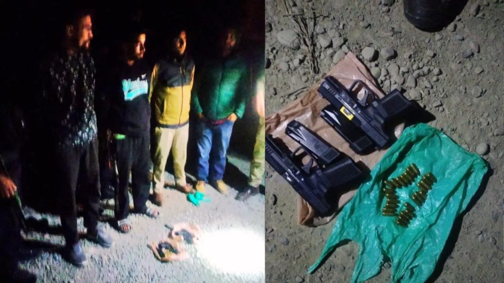 Pahalgam Terror Attack : कश्मीर के कुलगाम में सुरक्षाबलों का बड़ा एक्शन, लश्कर के दो आतंकियों पर कसा शिकंजा
