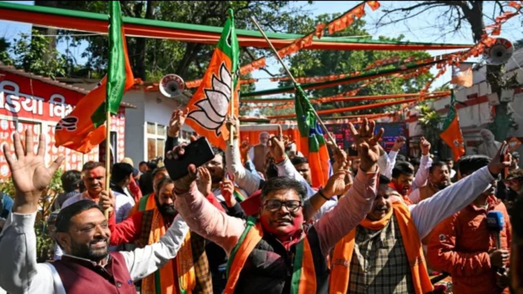 Waqf Amendment Act: वक्फ संशोधन जागरूकता अभियान चलाएगी BJP, पूरे देश में निकाली जाएंगी रैलियां