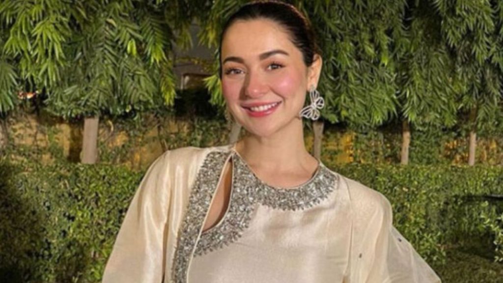 Hania Aamir : भारत में बैन हुआ Hania Aamir का इंस्टाग्राम अकाउंट, एक्ट्रेस को देखने के लिए फैन ने आजमाया नया पैंतरा