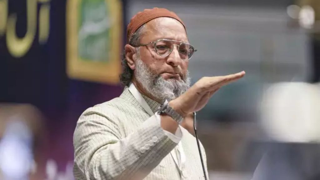 Asaduddin Owaisi: असदुद्दीन ओवैसी ने उधेड़ डाला पाकिस्तान..! बोले- “हुकूमत तो दूर तुम्हें…”
