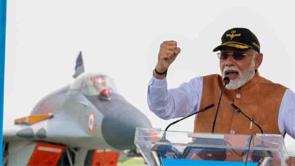 PM Modi : ‘भारत माता की जय’ आदमपुर एयर बेस से PM मोदी की हुंकार, पाकिस्तान में मचा हाहाकार!