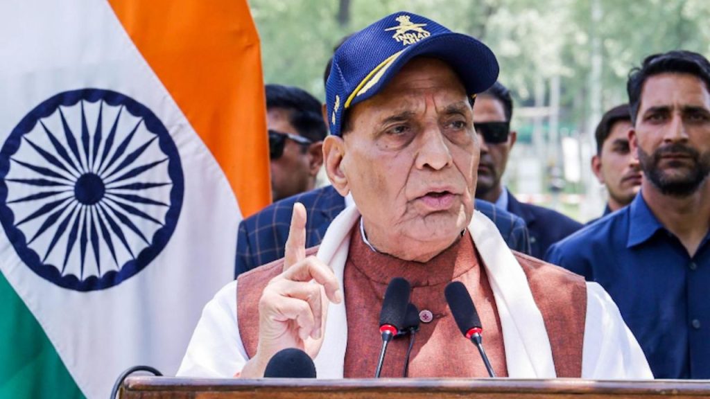 Operation Sindoor : ‘ऑपरेशन सिंदूर अभी खत्म नहीं…” भुज एयरबेस से पाकिस्तान को राजनाथ सिंह की चेतावनी