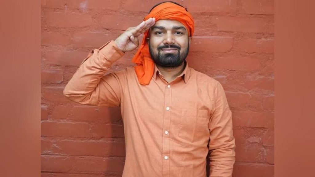 Manish Kashyap: यूट्यूबर मनीष कश्यप की जमकर हुई धुनाई,  डॉक्टरों ने तीन घंटों तक बनाया बंधक