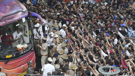 Bengaluru Stampede: बेंगलुरु भगदड़ का मामला पहुंचा हाईकोर्ट…पुलिस ने किया हैरान कर देने वाला खुलासा