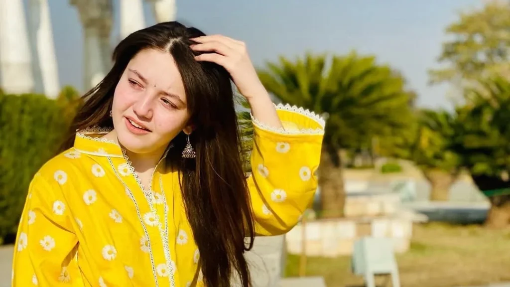 Sana Yousuf Shot Dead: पाकिस्तानी TikTok स्टार की हुई हत्या…घर में घुसकर मारी गोली, पाकिस्तानी में मची सनसनी