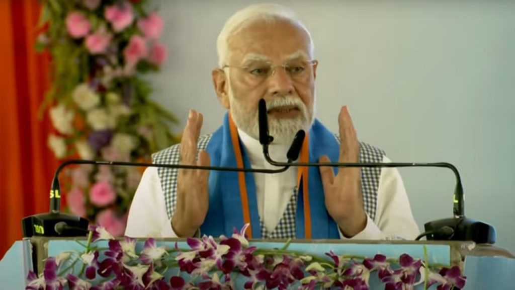 PM Modi : बिहार की धरती पर गरजे पीएम मोदी, बोले- “बिहार से जंगलराज का सफाया”