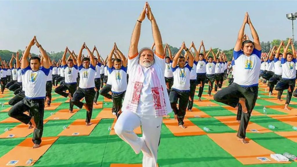 International Yoga Day : पीएम मोदी का योग महाकुंभ…191 देशों में योग दिवस का आयोजन