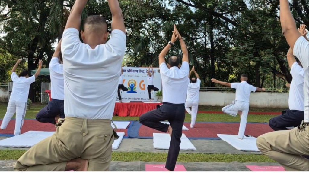 International Yoga Day: अंतस सेवा फाउंडेशन ने गोरखपुर और देवरिया में 770 लोगों को योग से जोड़ा