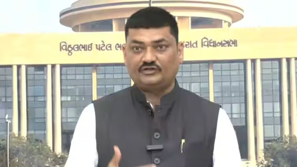 Umesh Makwana : गुजरात में AAP की जीत का जश्न अधूरा, इस विधायक के इस्तीफे ने बढ़ाई टेंशन!