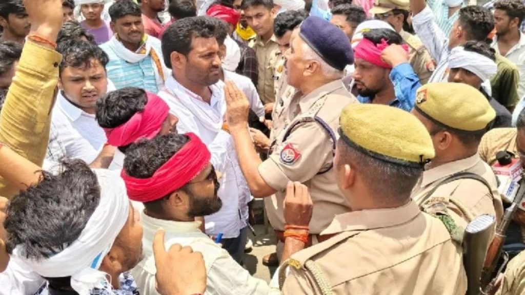 Etawa Kathavachak Case : इटावा कथावाचक कांड में गगन यादव सहित 21 के खिलाफ मुकदमा, 19 गिरफ्तार