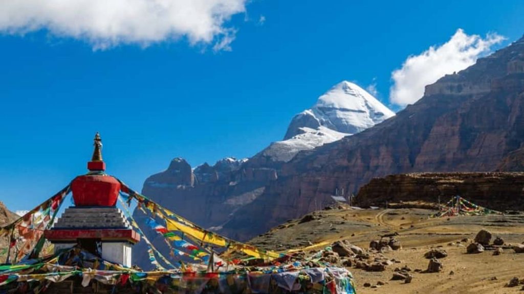 Kailash Mansarovar Yatra: बाबा भोलेनाथ के भक्तों के लिए खुशखबरी…पांच साल के बाद फिर से शुरू हुई कैलाश मानसरोवर यात्रा