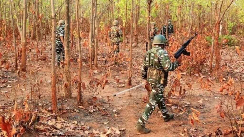 Chhattisgarh: सुकमा में नक्सलियों ने किया IED ब्लास्ट…ASP आकाश हुए शहीद, कई पुलिसकर्मी घायल
