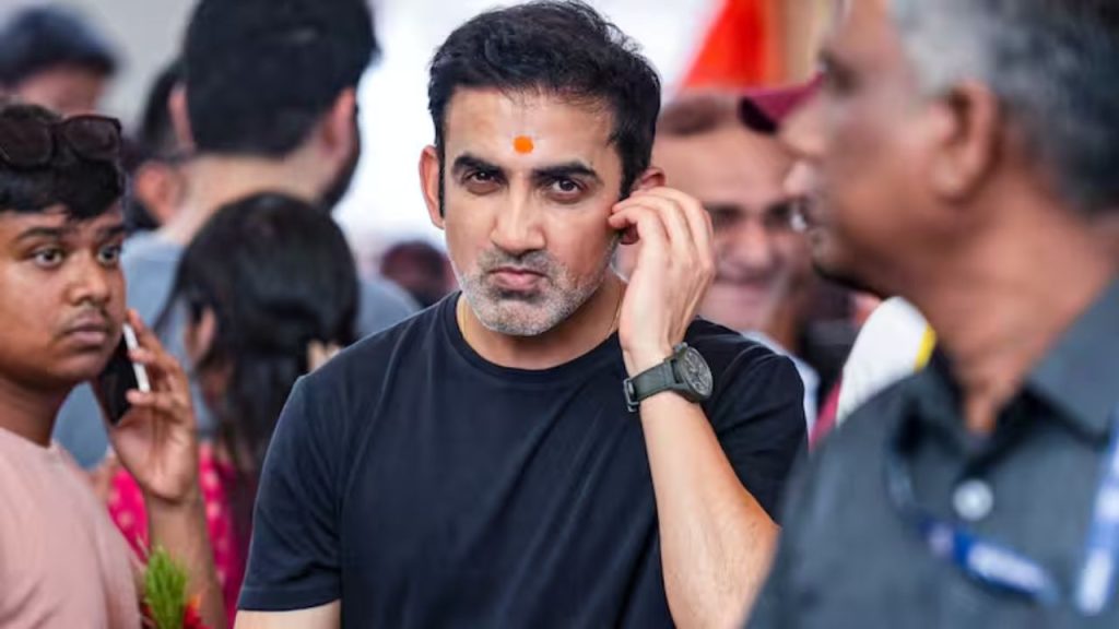 Gautam Gambhir : गौतम गंभीर की मां को आया हार्ट अटैक, इंग्लैंड दौरे को बीच में छोड़ लौटे भारत