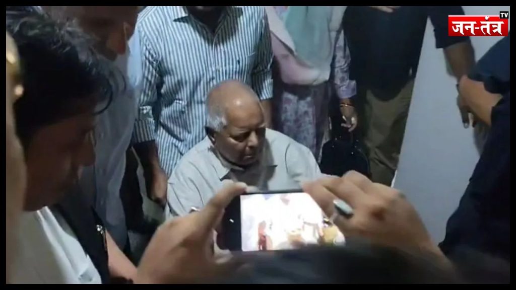 IRCTC घोटाले में लालू-राबड़ी-तेजस्वी को झटका, बिहार चुनाव में बढ़ी RJD की मुश्कीलें !