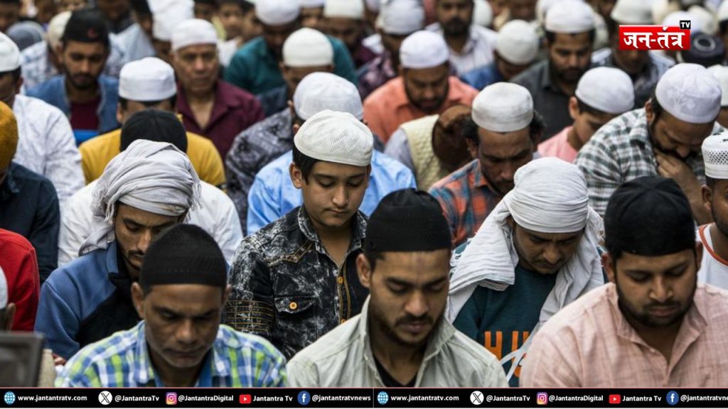 महाराष्ट्र: महायुति सरकार ने खत्म किया मुसलमानों का 5% आरक्षण